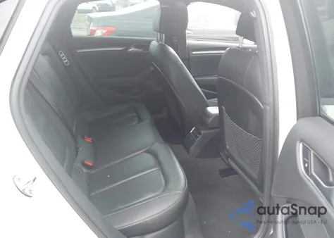 2017 Audi A3 2.0T Premium z USA, uszkodzony, nr VIN WAUAUGFF1H1033833